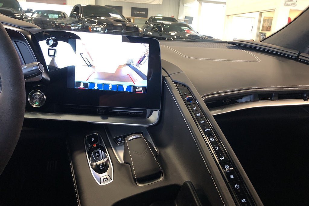 Vehicle Image 15