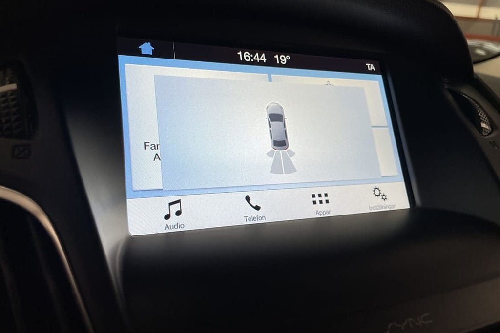 Vehicle Image 15