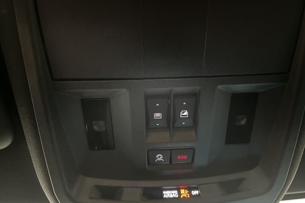 Vehicle Image 38
