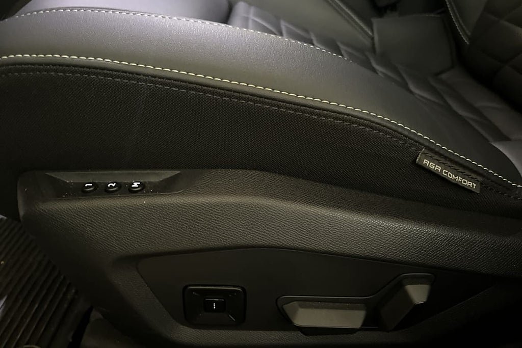 Vehicle Image 41