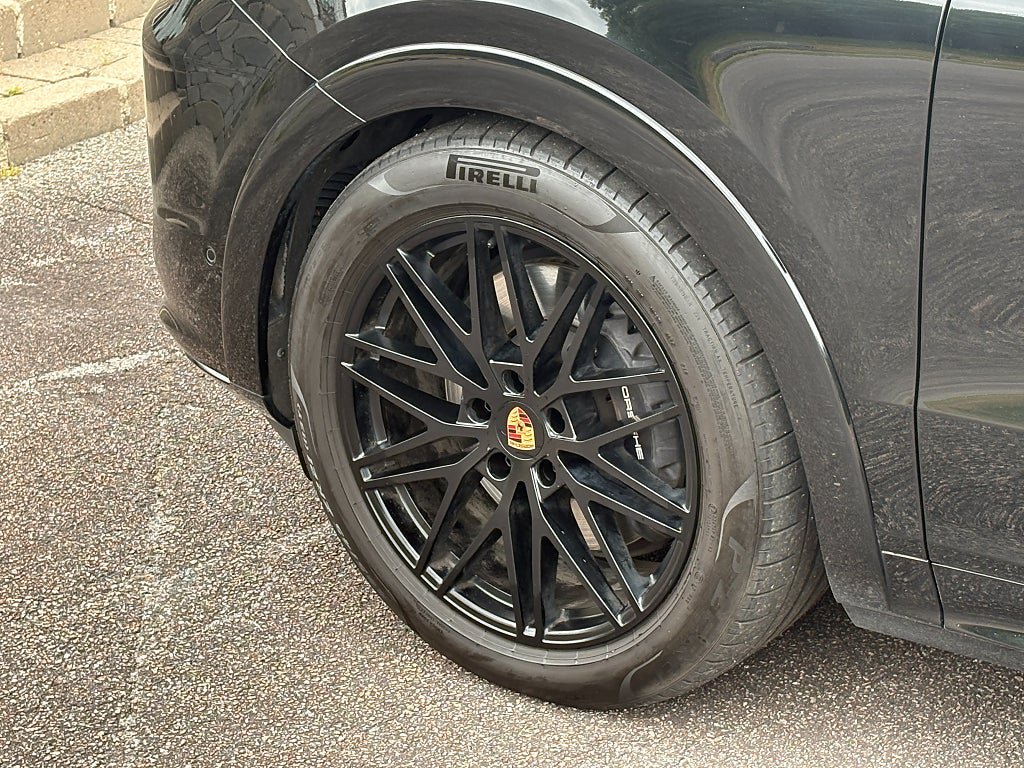 Vehicle Image 27