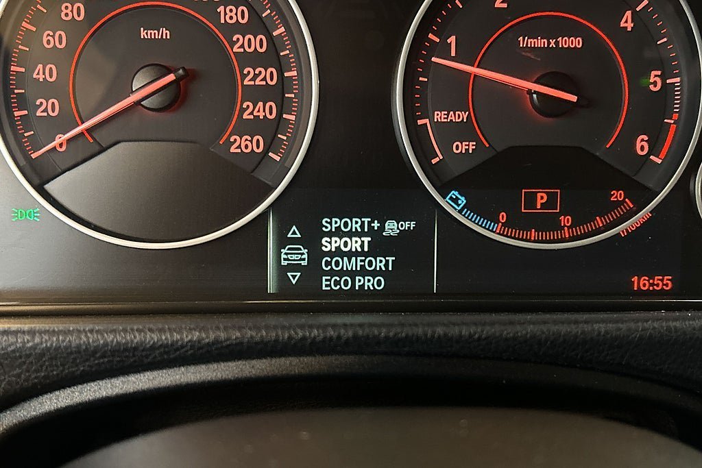 Vehicle Image 32