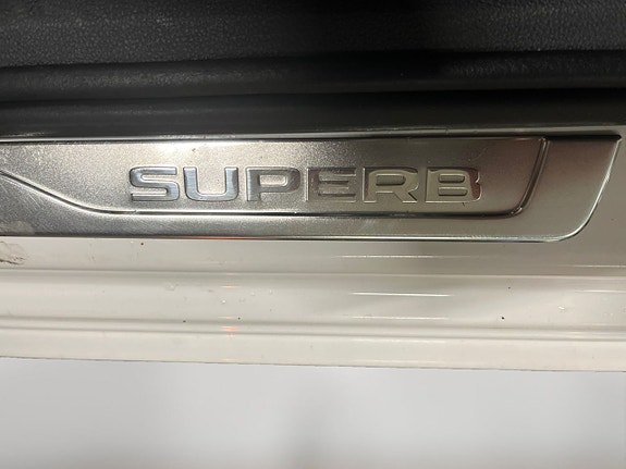 Vehicle Image 24