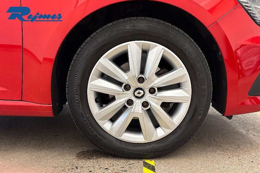 Vehicle Image 17