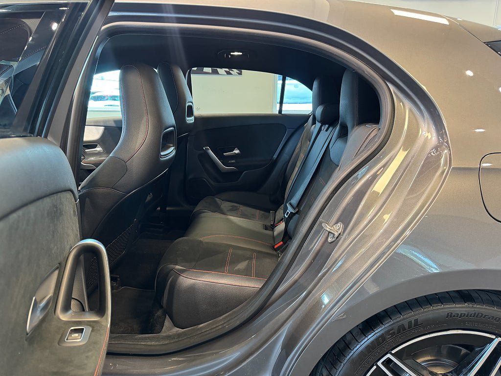 Vehicle Image 17