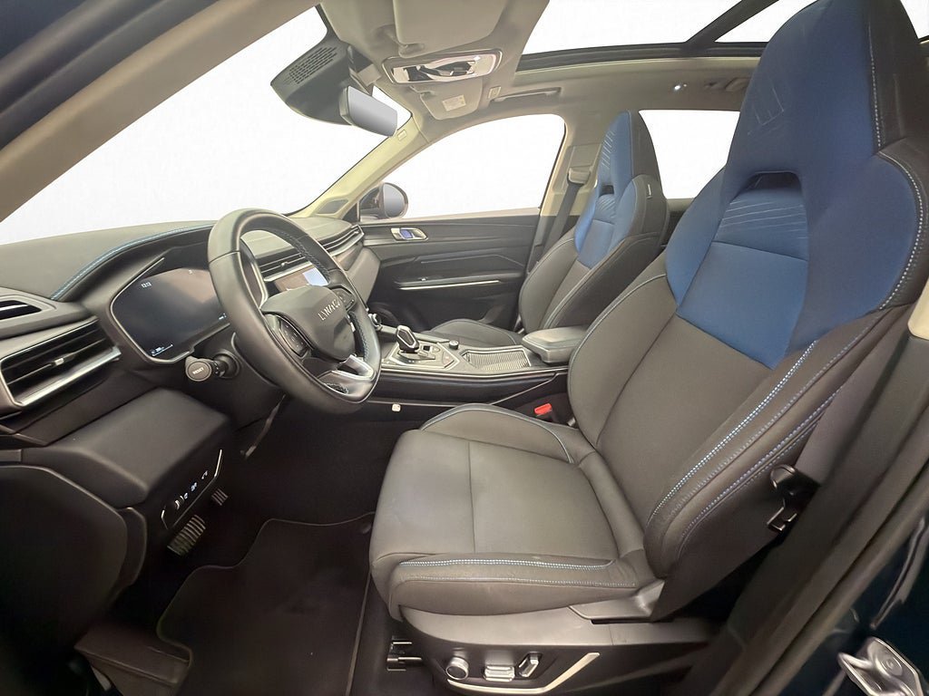 Vehicle Image 13