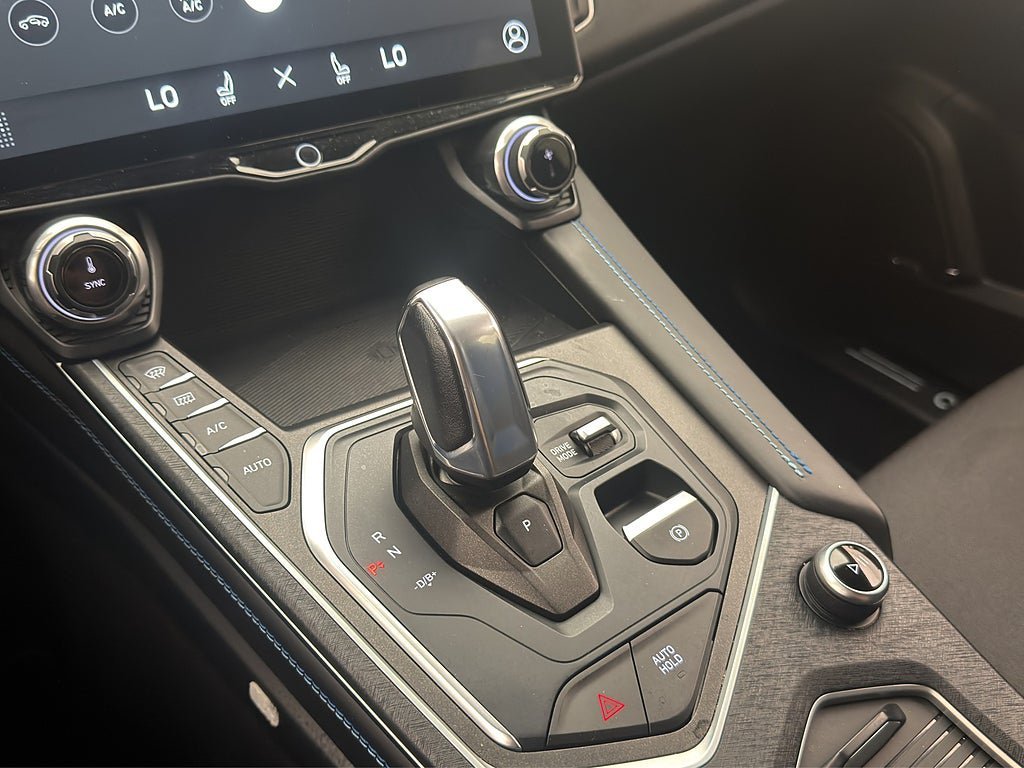 Vehicle Image 21
