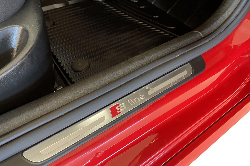 Vehicle Image 18