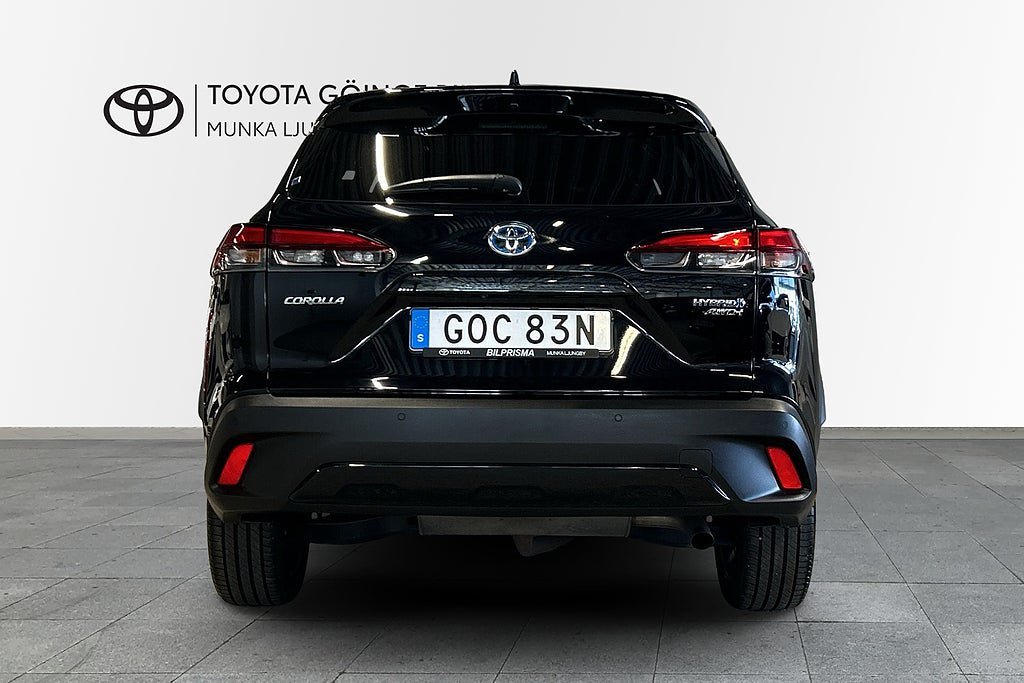 Vehicle Image 5