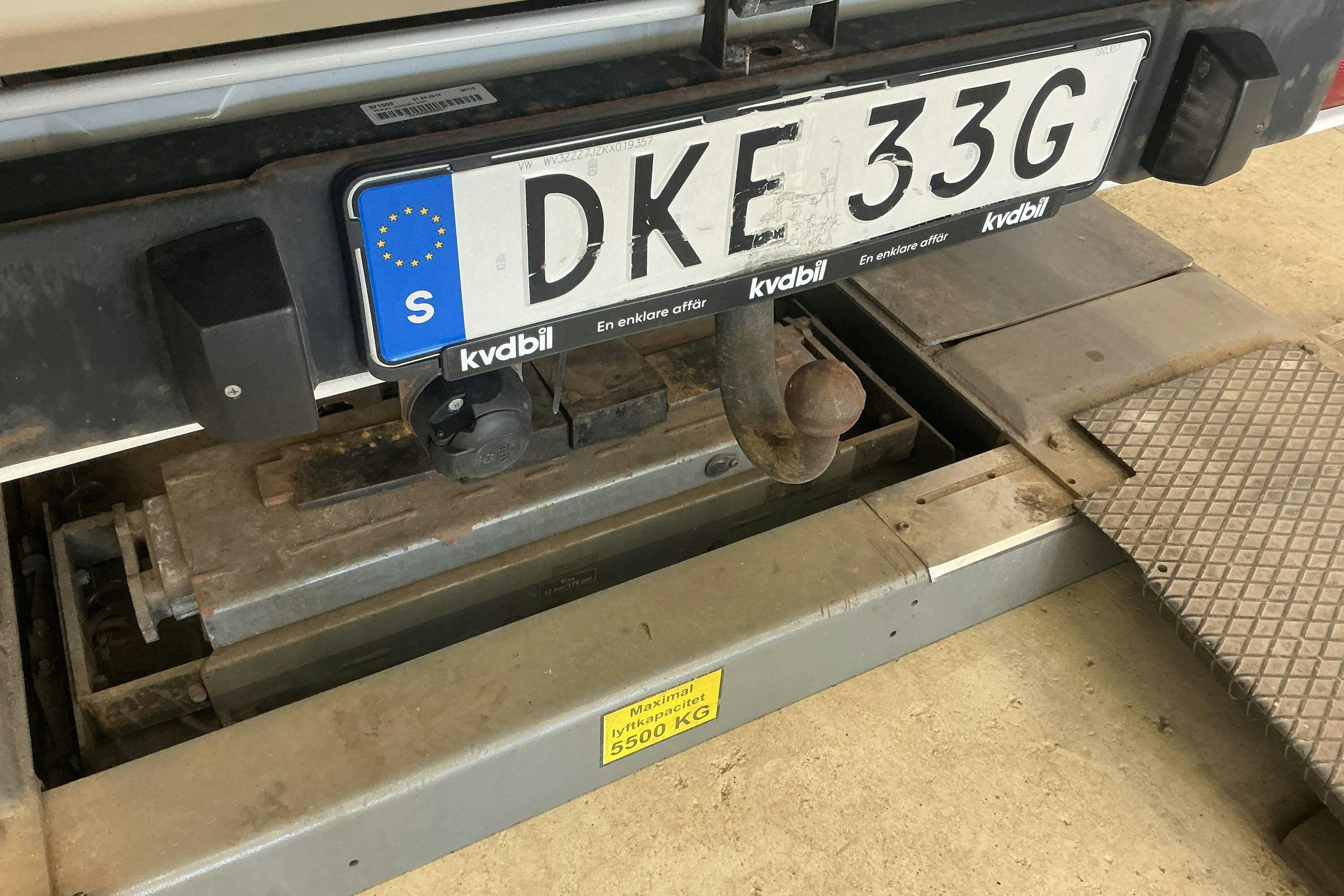 Vehicle Image 13