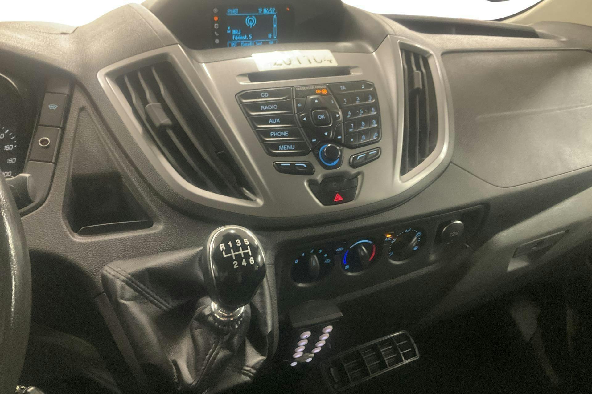 Vehicle Image 13