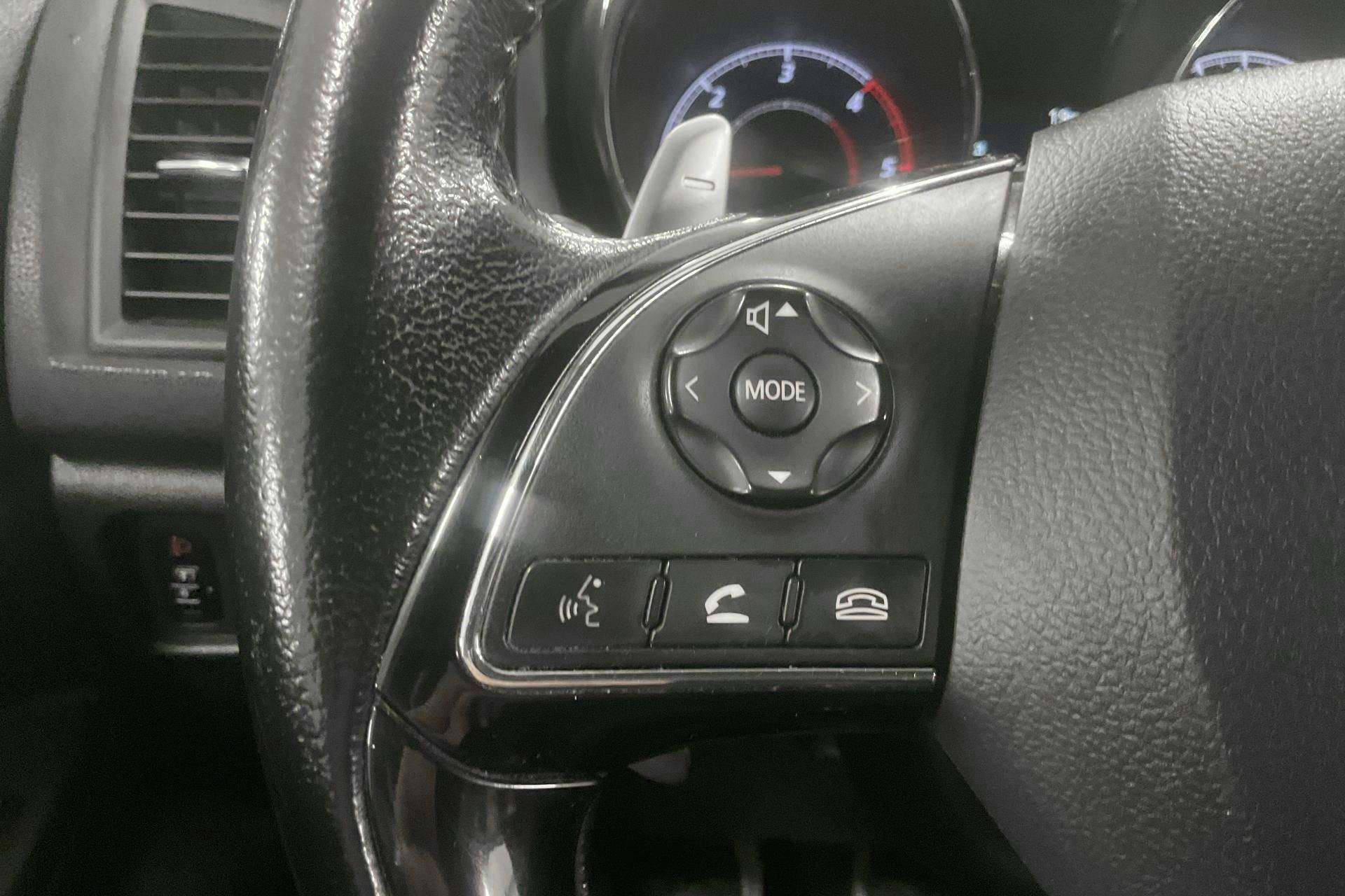 Vehicle Image 15