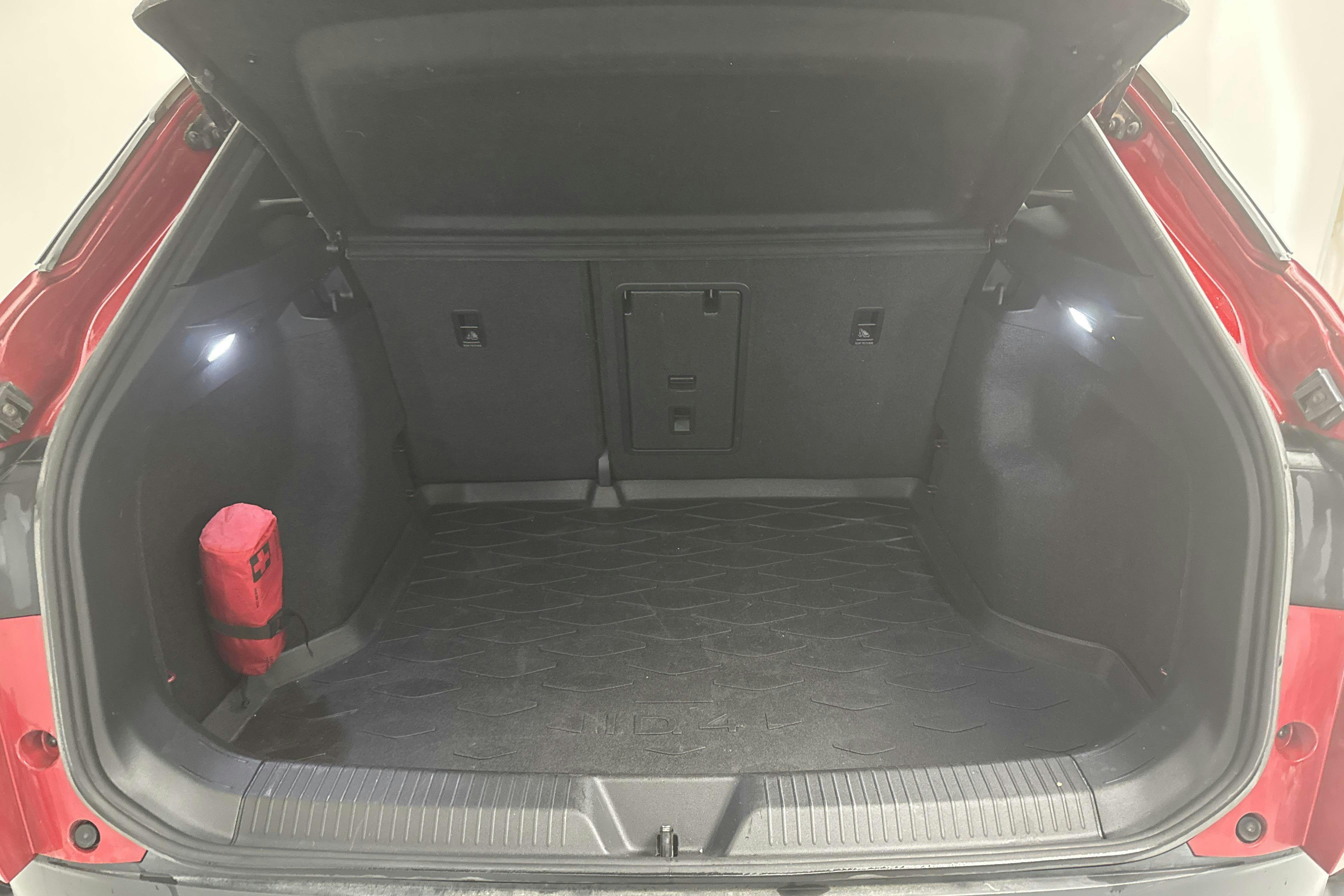 Vehicle Image 9