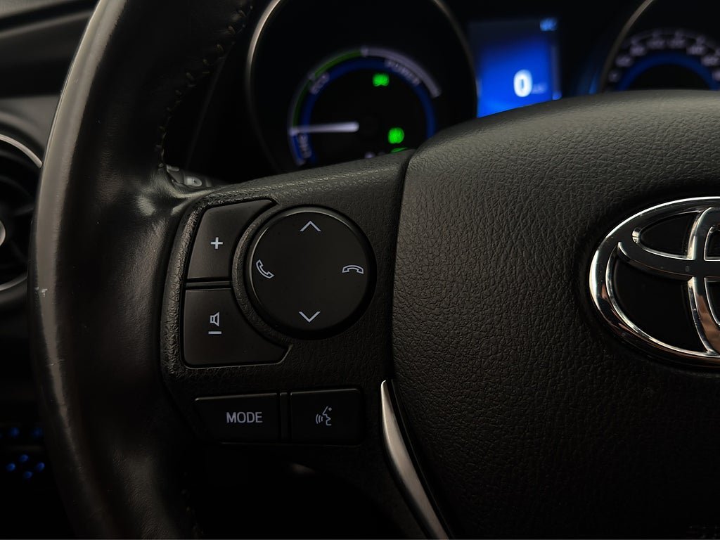 Vehicle Image 15