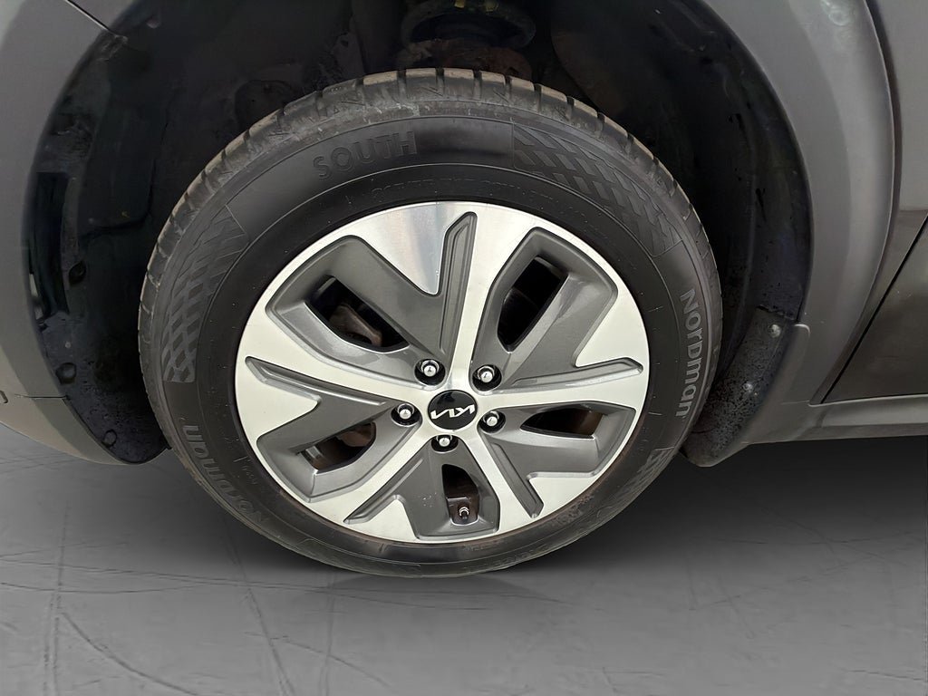 Vehicle Image 31
