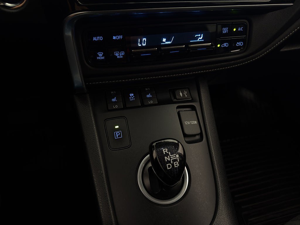 Vehicle Image 22