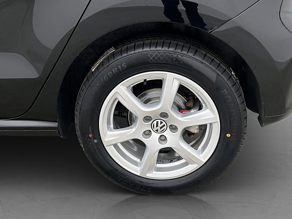 Vehicle Image 23