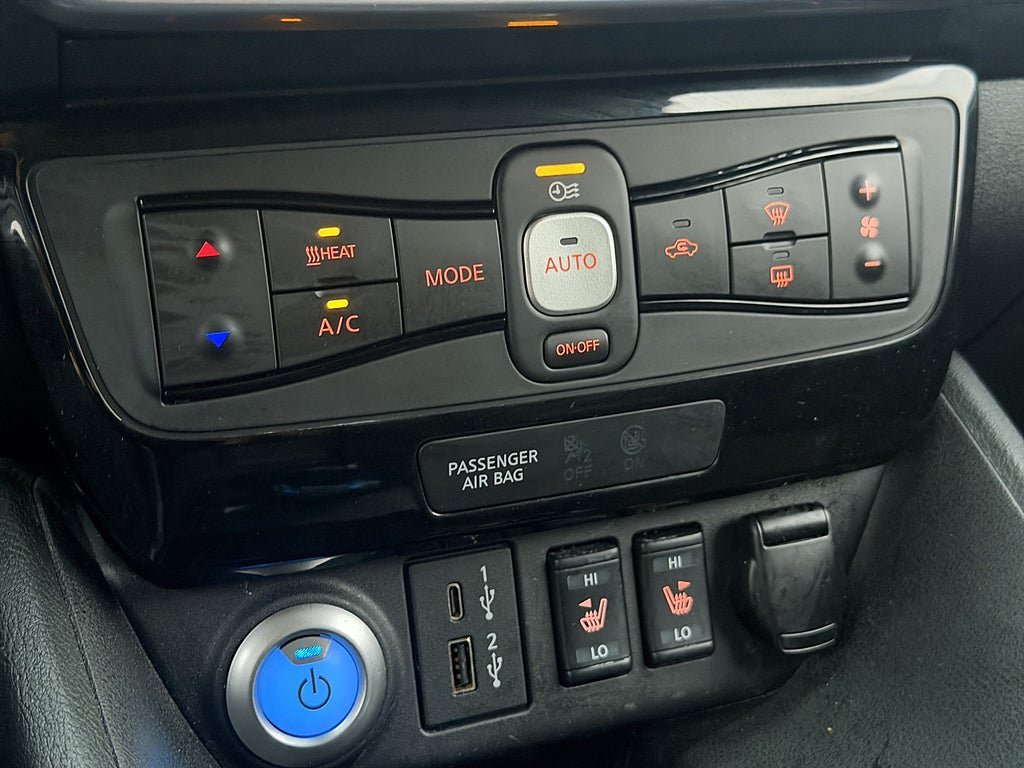 Vehicle Image 24