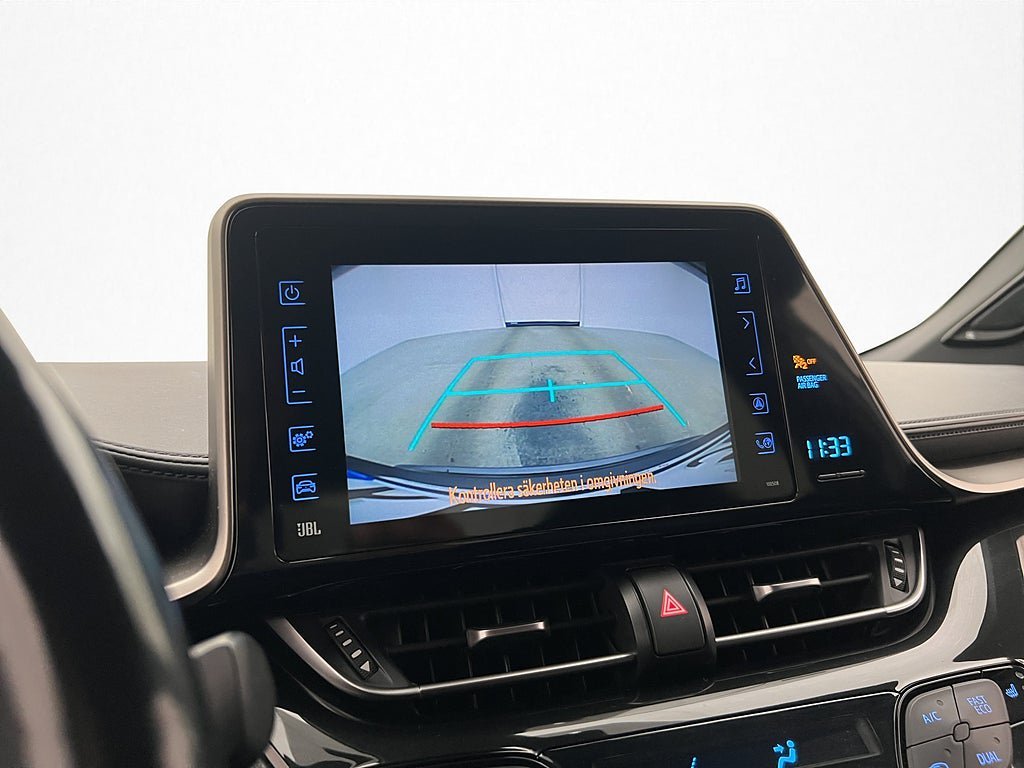 Vehicle Image 19