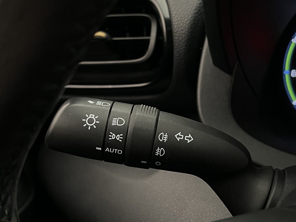 Vehicle Image 17