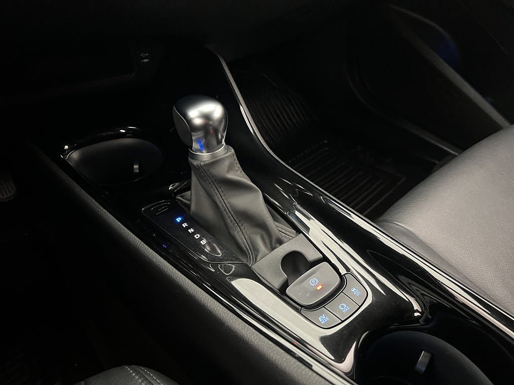 Vehicle Image 22