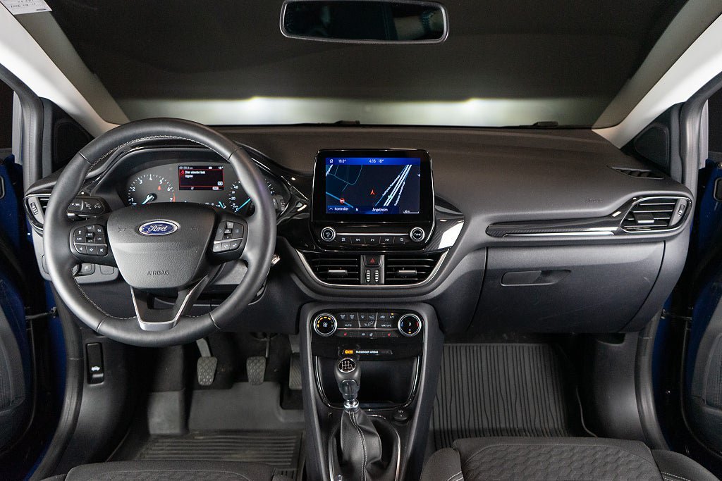 Vehicle Image 13
