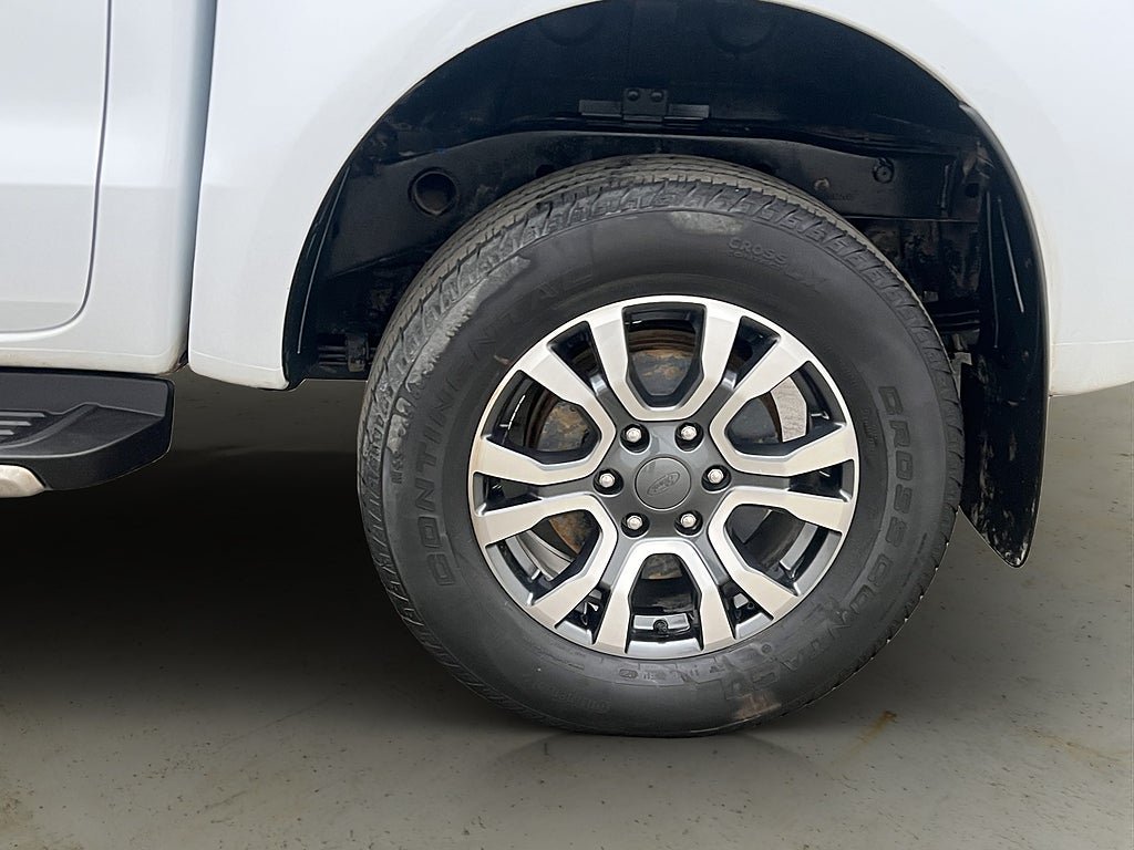 Vehicle Image 33