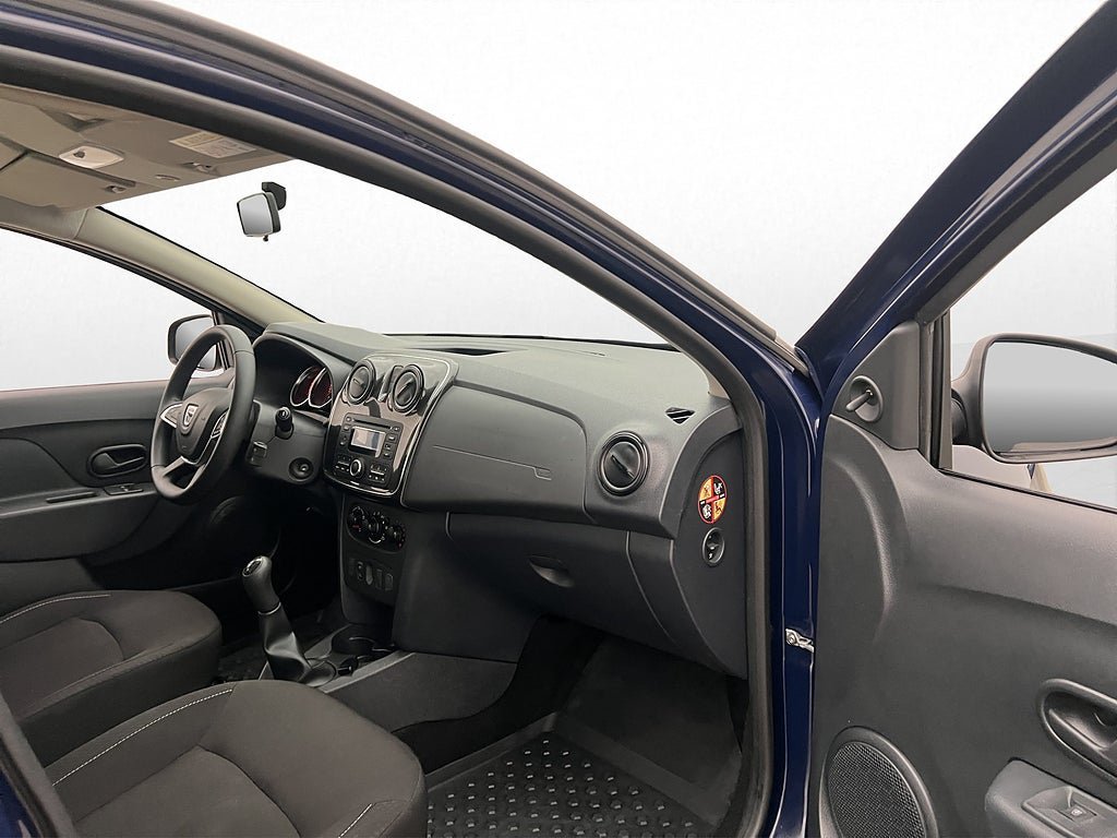 Vehicle Image 18