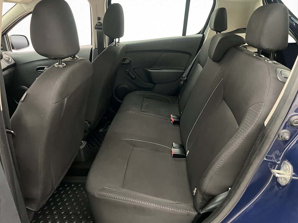 Vehicle Image 19
