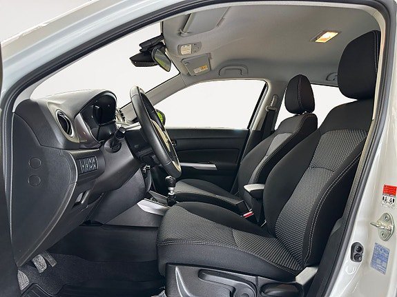 Vehicle Image 10