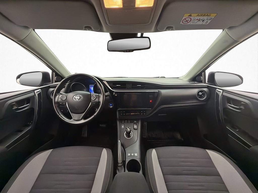 Vehicle Image 12