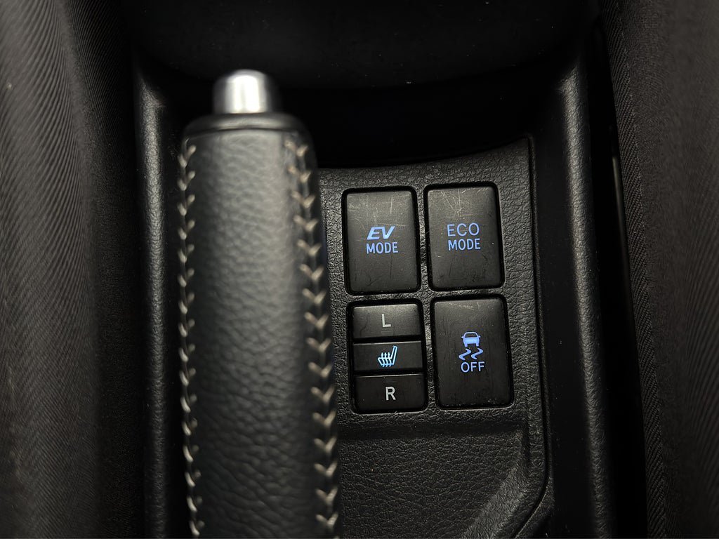 Vehicle Image 23