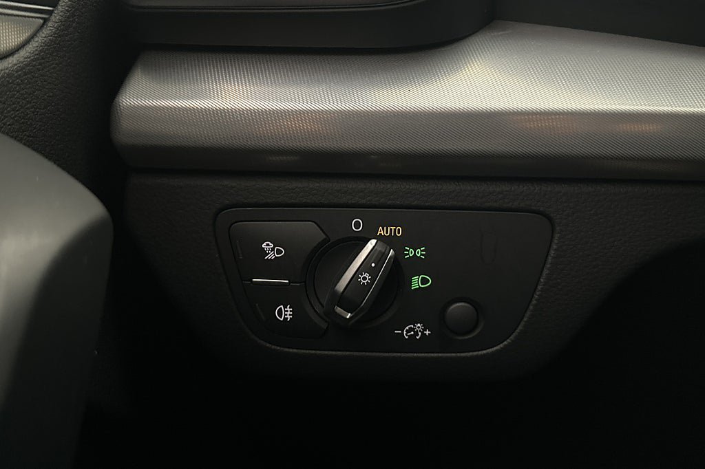 Vehicle Image 26