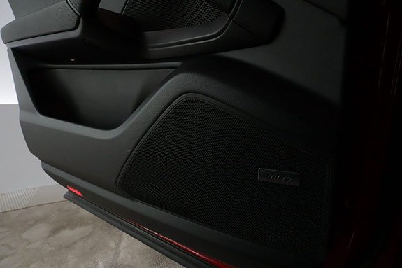 Vehicle Image 33