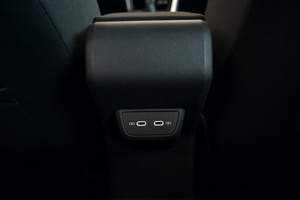 Vehicle Image 24