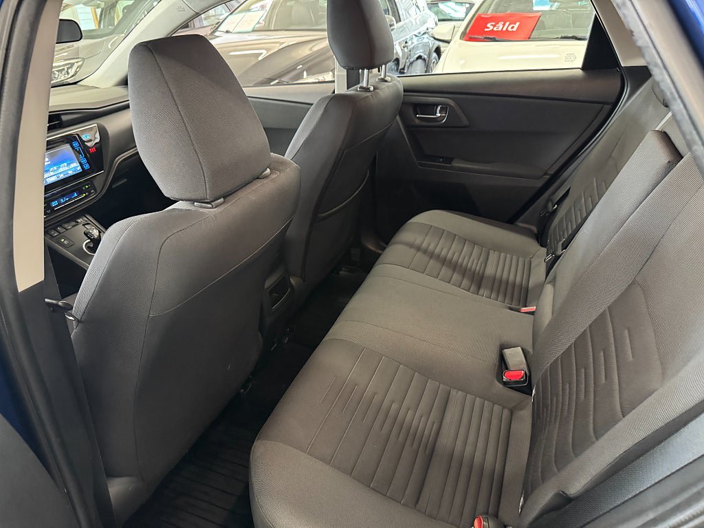 Vehicle Image 17