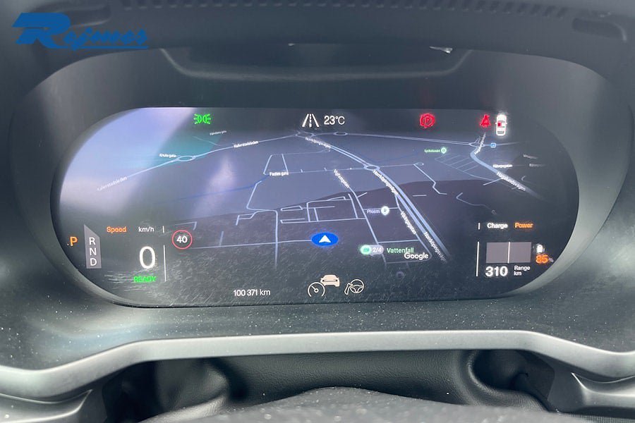 Vehicle Image 9