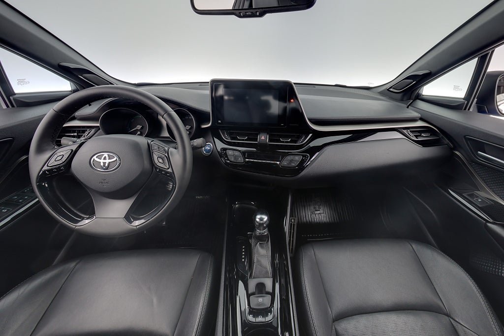 Vehicle Image 13