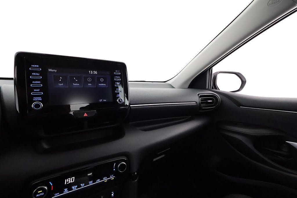 Vehicle Image 21