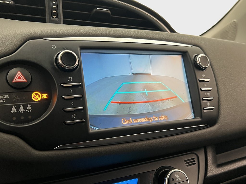 Vehicle Image 17