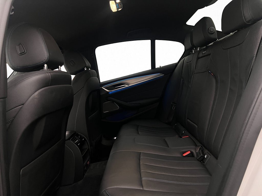 Vehicle Image 28