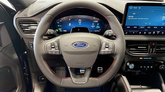Vehicle Image 32