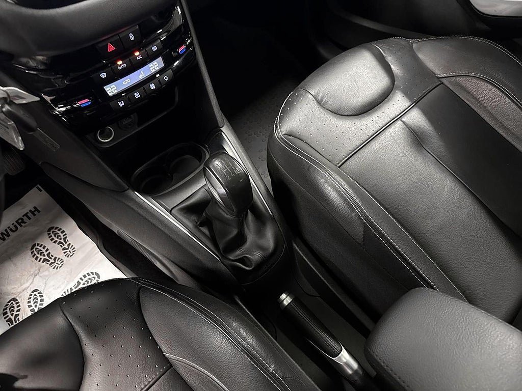 Vehicle Image 17