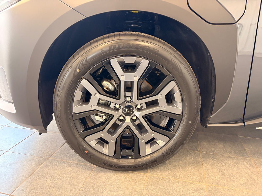 Vehicle Image 23