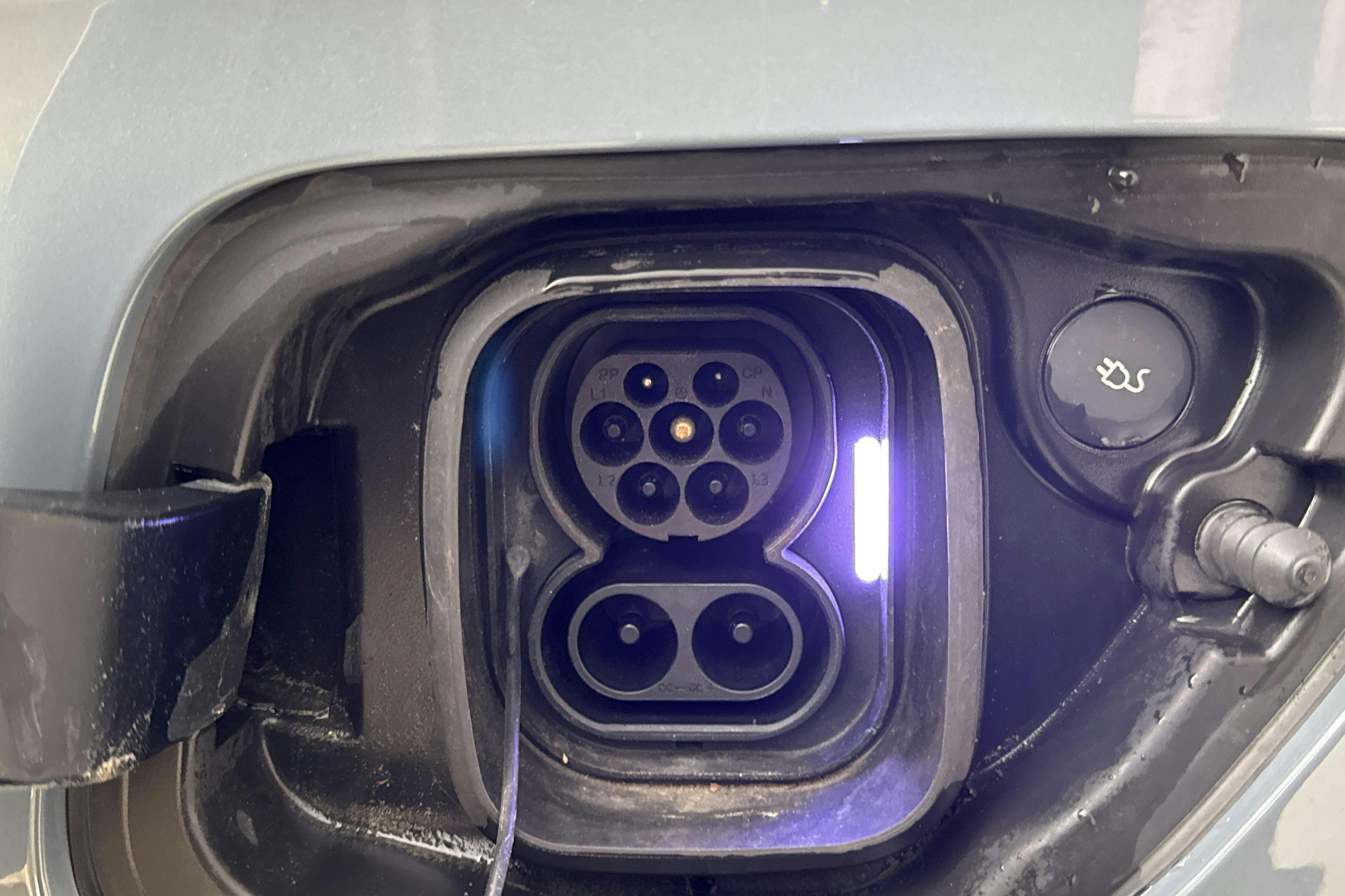 Vehicle Image 21