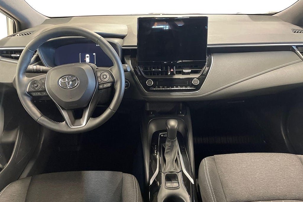 Vehicle Image 10