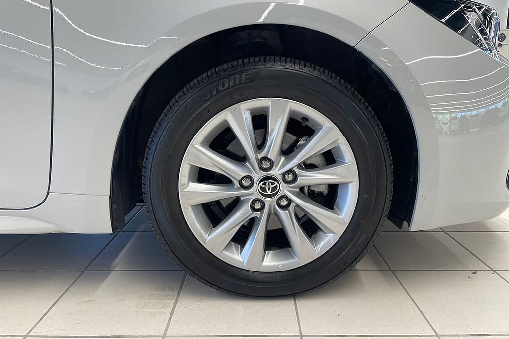 Vehicle Image 17