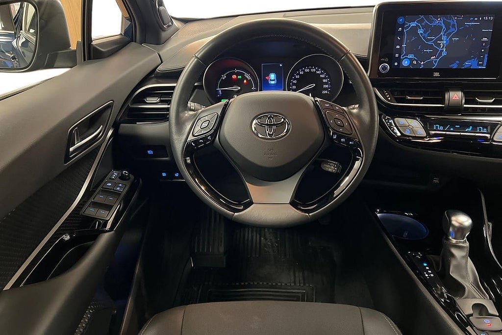 Vehicle Image 11