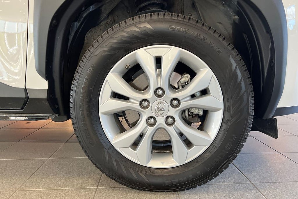 Vehicle Image 17