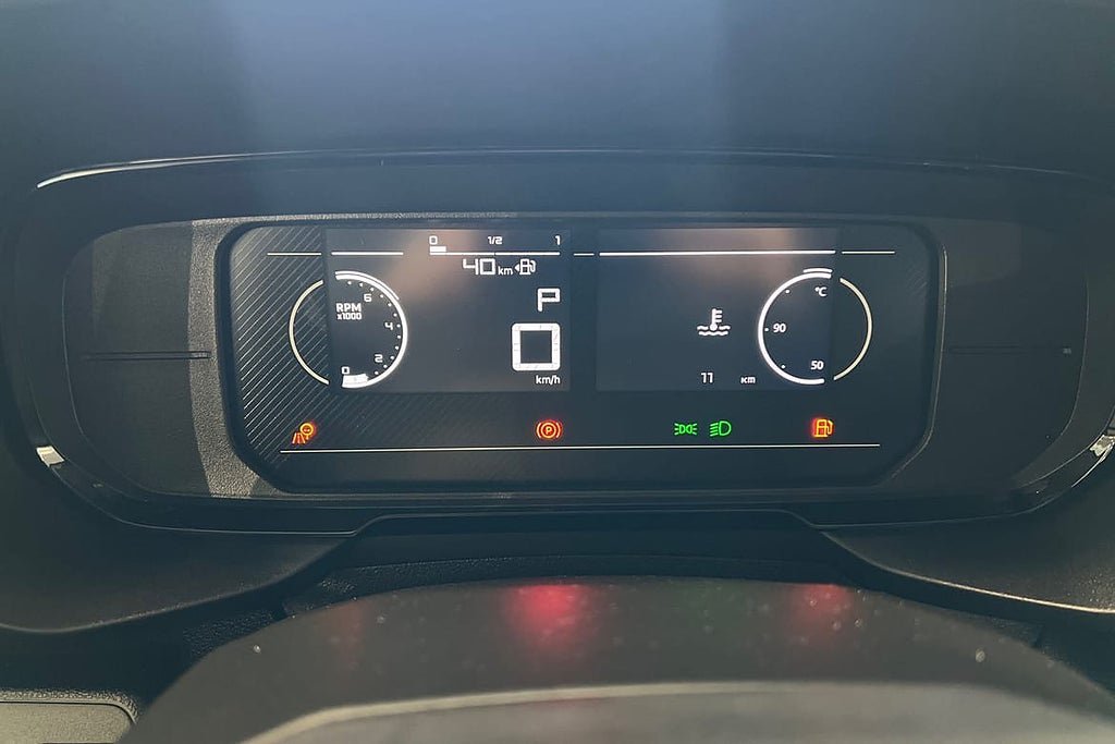 Vehicle Image 16